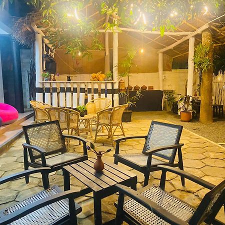 Hiricurry Hostel & Restaurant Dikwella Dış mekan fotoğraf